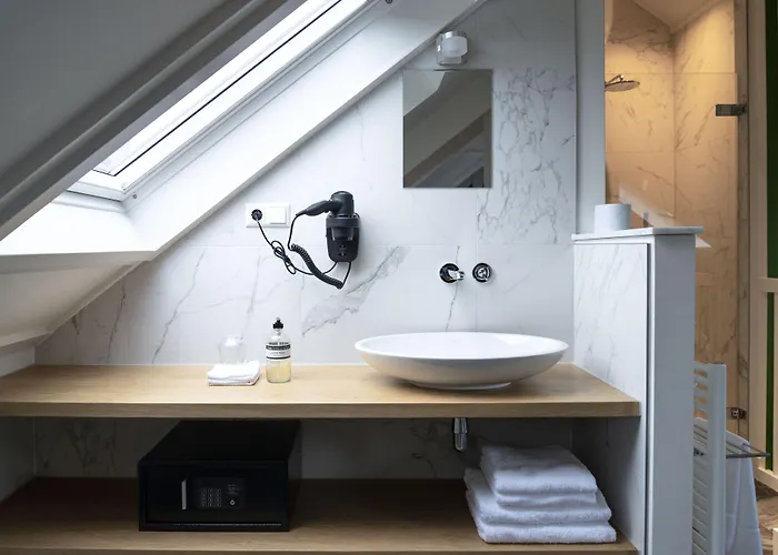 Boutiquerooms Westervilla Amsterdam